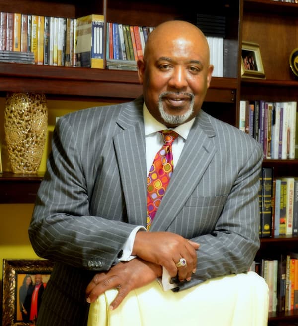 Bishop Ron D Willis